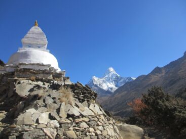 Buddhist Chorten and Amadablam